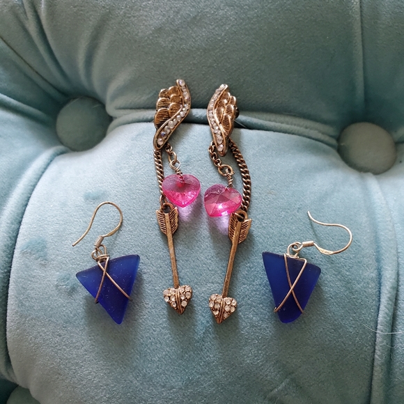Betsey Johnson Jewelry - Betsy Johnson Wing and Dangling Arrow Earrings